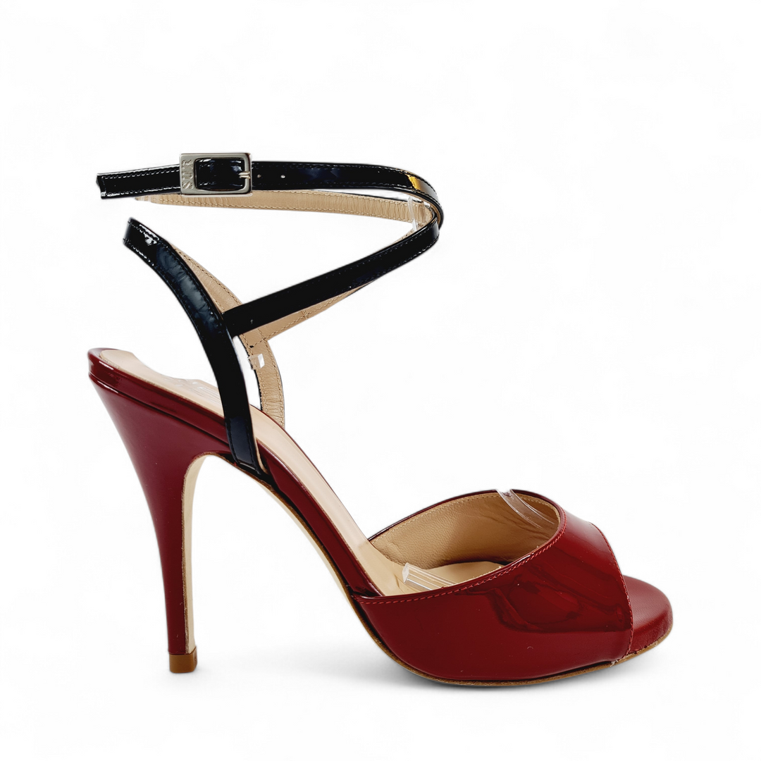 GRACE Vernice Bordo' Nero tacco 10